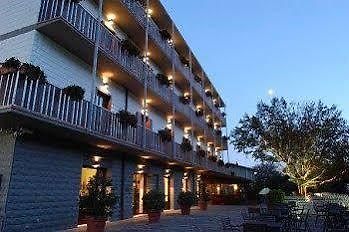 Hotel Miralago San Potito Sannitico Екстериор снимка