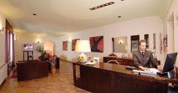 Hotel Miralago San Potito Sannitico Екстериор снимка