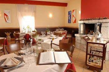 Hotel Miralago San Potito Sannitico Екстериор снимка
